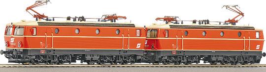 Set of two Electric locomtives class 1044 (1powered & 1 dummy)<br /><a href='images/pictures/Roco/62444.jpg' target='_blank'>Full size image</a>